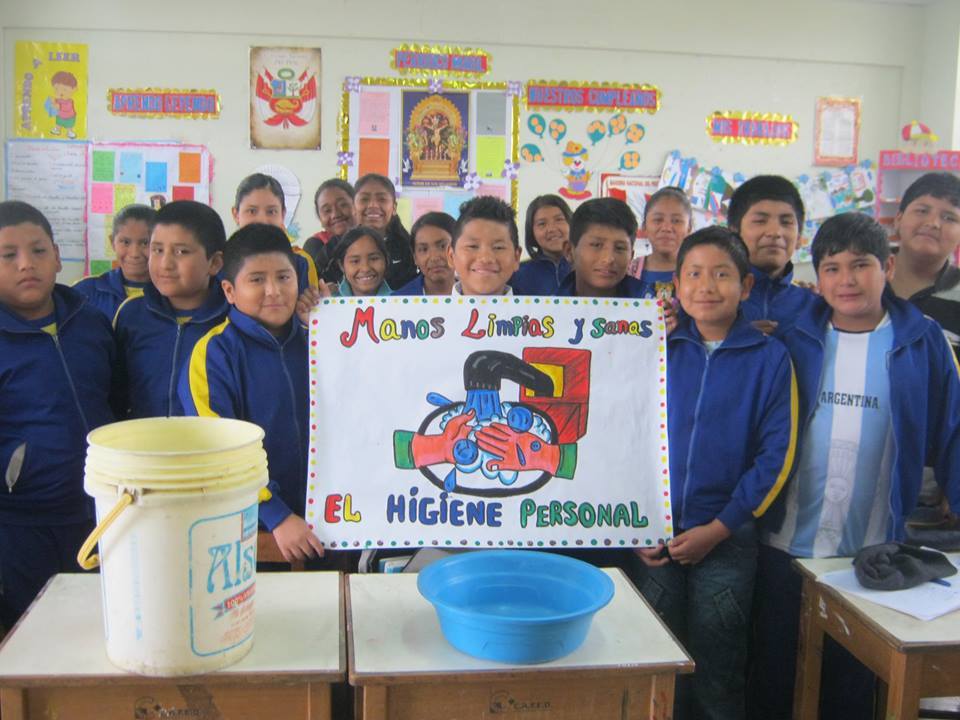 CONTAMINACIÓN POR RESIDUOS SÓLIDOS EN LA INSTITUCIÓN EDUCATIVA