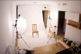Que elementos se emplean en un estudio fotográfico.