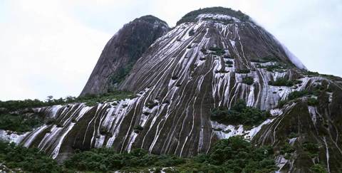 los cerros de mavecuri