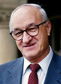 Teoria de Albert Bandura.