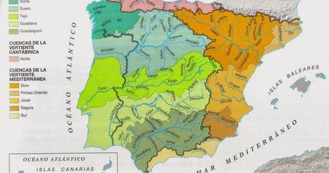 1.2 Cuencas fluviales y vertientes hidrográficas